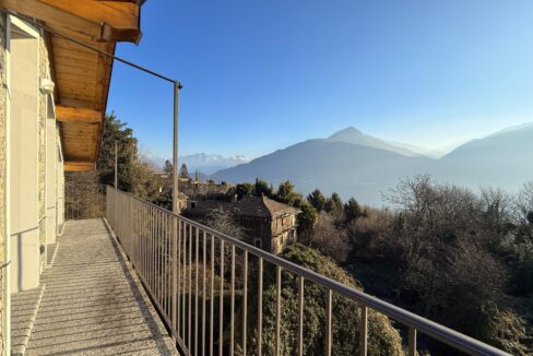 Cremia Casa con Giardino e Piscina24