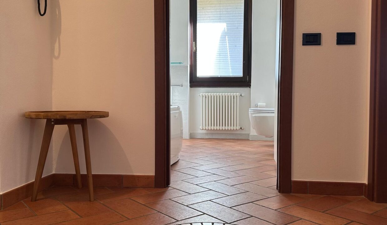 Argegno appartamento con Vista Lago14