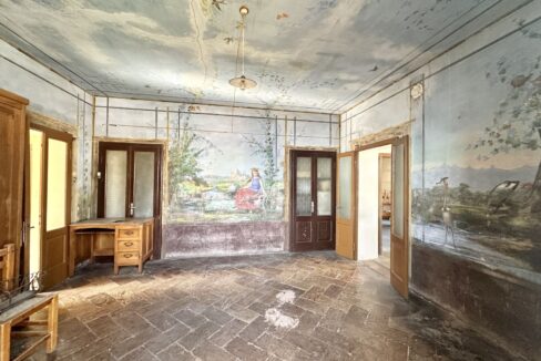 Casa Domaso con Giardino da Ristrutturare