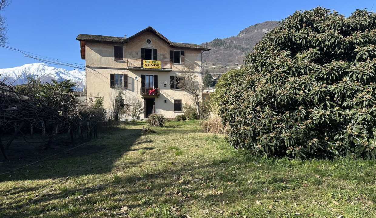 Casa Domaso con Giardino da Ristrutturare