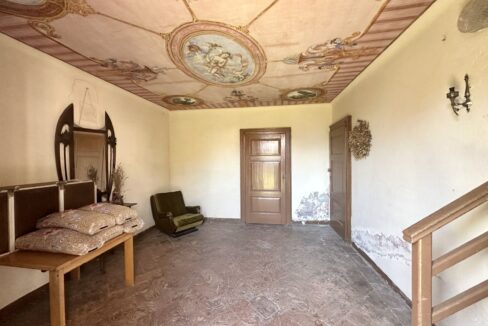Casa Domaso con Giardino da Ristrutturare