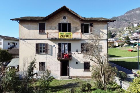 Casa Domaso con Giardino da Ristrutturare