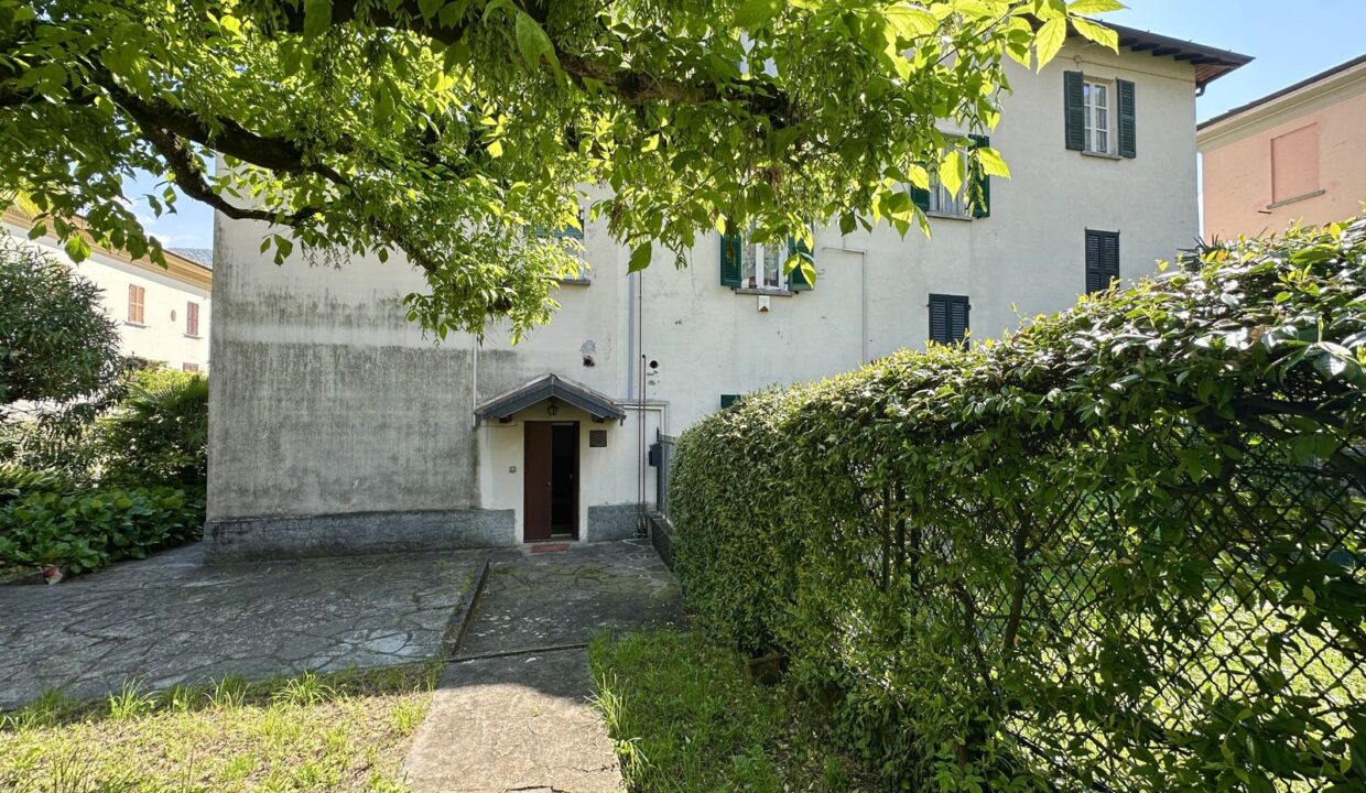 Proprietà Fronte Lago Tremezzina Mezzegra con Giardino