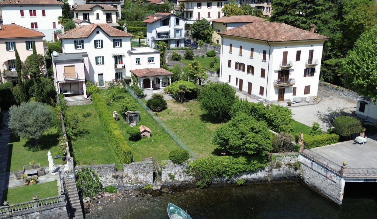 Proprietà Fronte Lago Tremezzina Mezzegra con Giardino