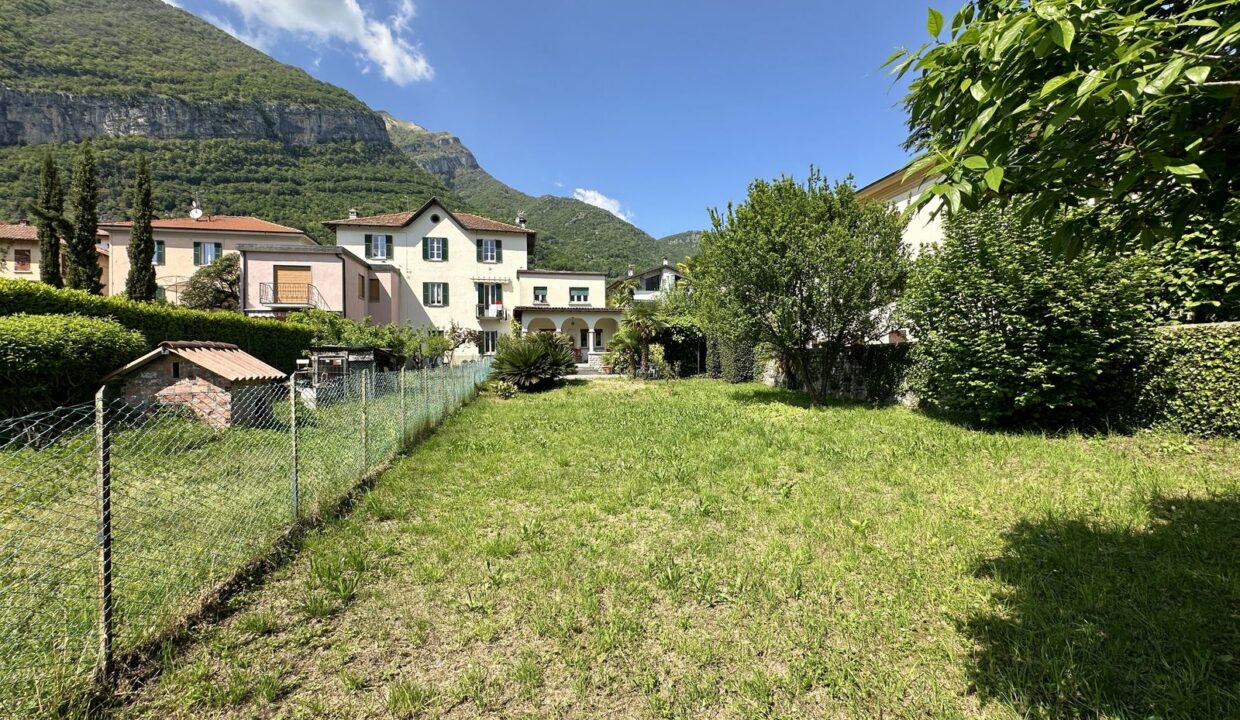 Proprietà Fronte Lago Tremezzina Mezzegra con Giardino