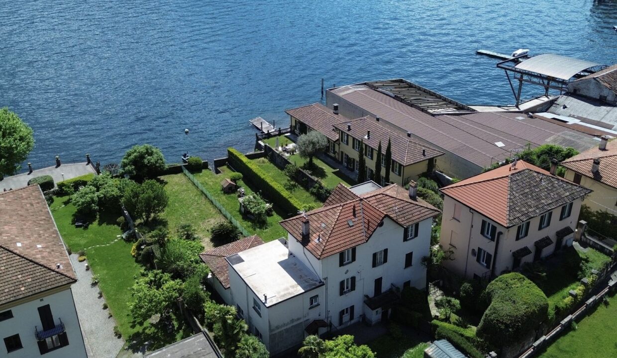 Proprietà Fronte Lago Tremezzina Mezzegra con Giardino