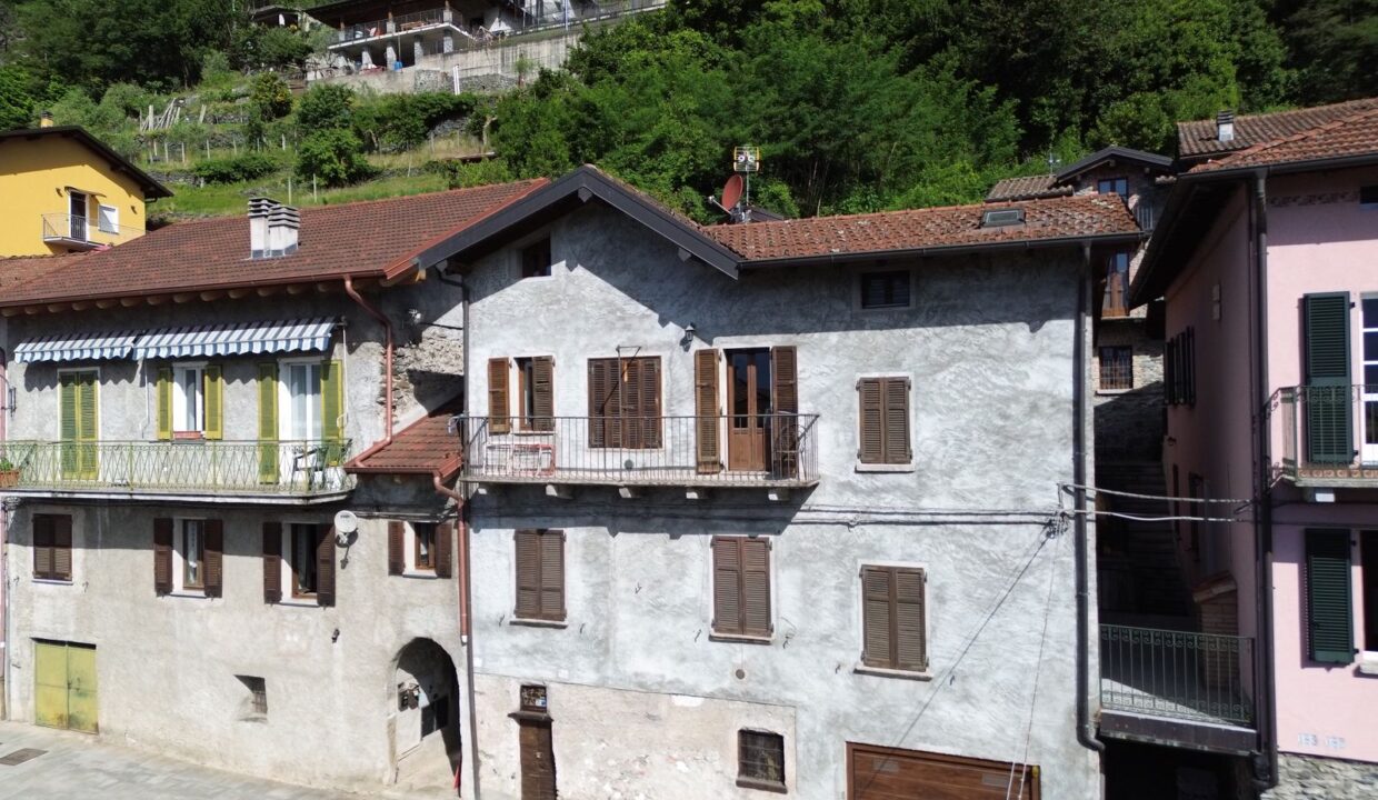 Appartamento Dongo con Terrazzo