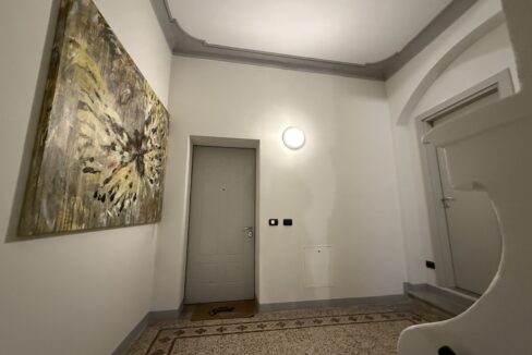 Appartamento In Centro Menaggio con Posto Auto e Piscina12