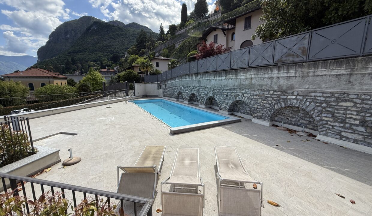 Appartamento In Centro Menaggio con Posto Auto e Piscina2
