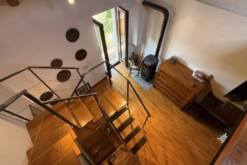 Casa Carcente con scorcio lago