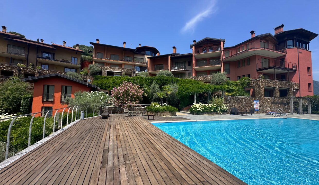 Menaggio Appartamento con Piscina e Vista Lago24