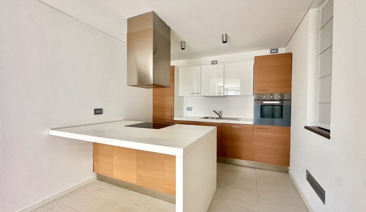 Menaggio Appartamento con Piscina e Vista Lago3
