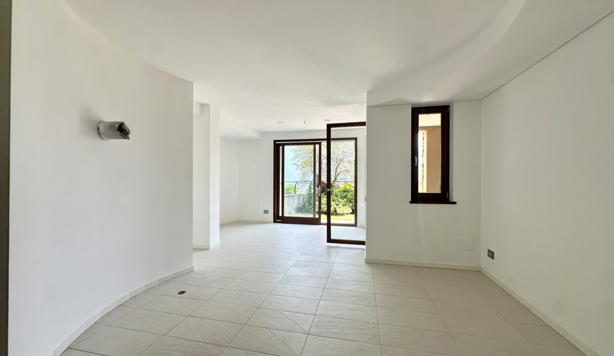Menaggio Appartamento con Piscina e Vista Lago5