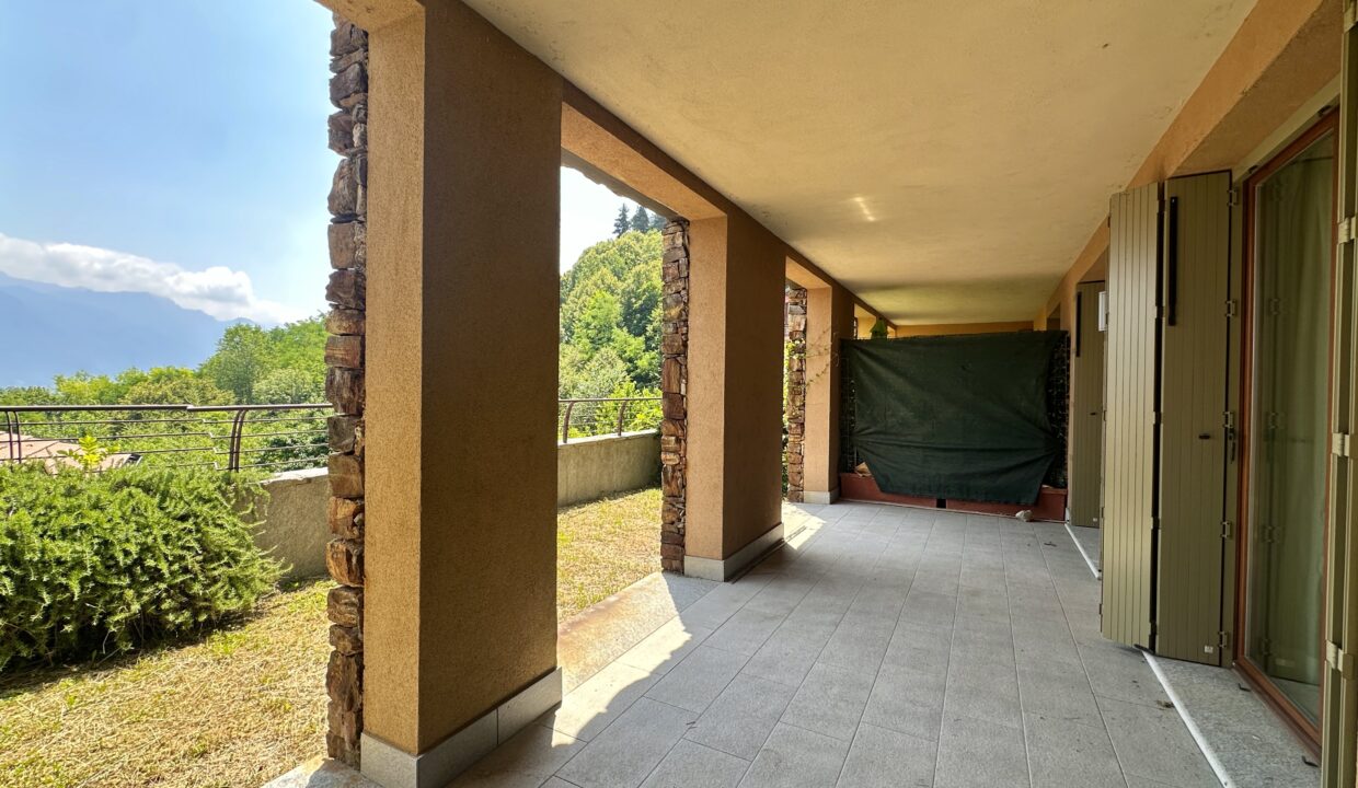 Menaggio Appartamento con Piscina e Vista Lago8