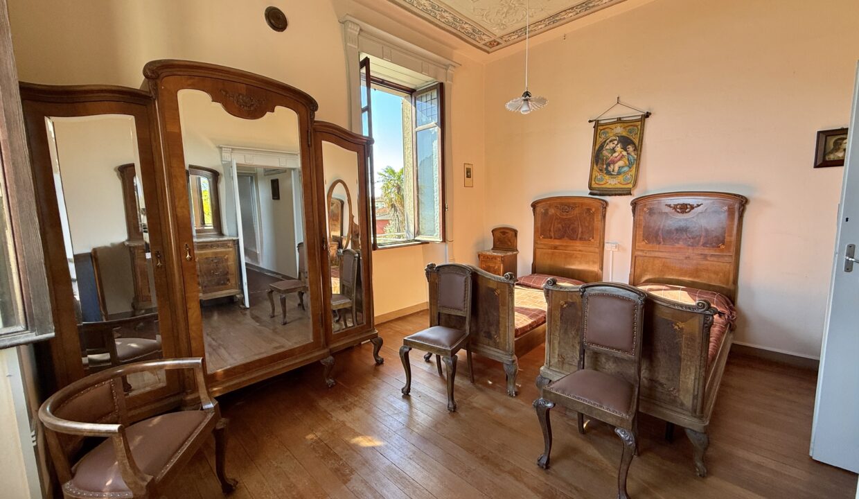 Menaggio Appartamento in Villa D'epoca con Posto auto 12