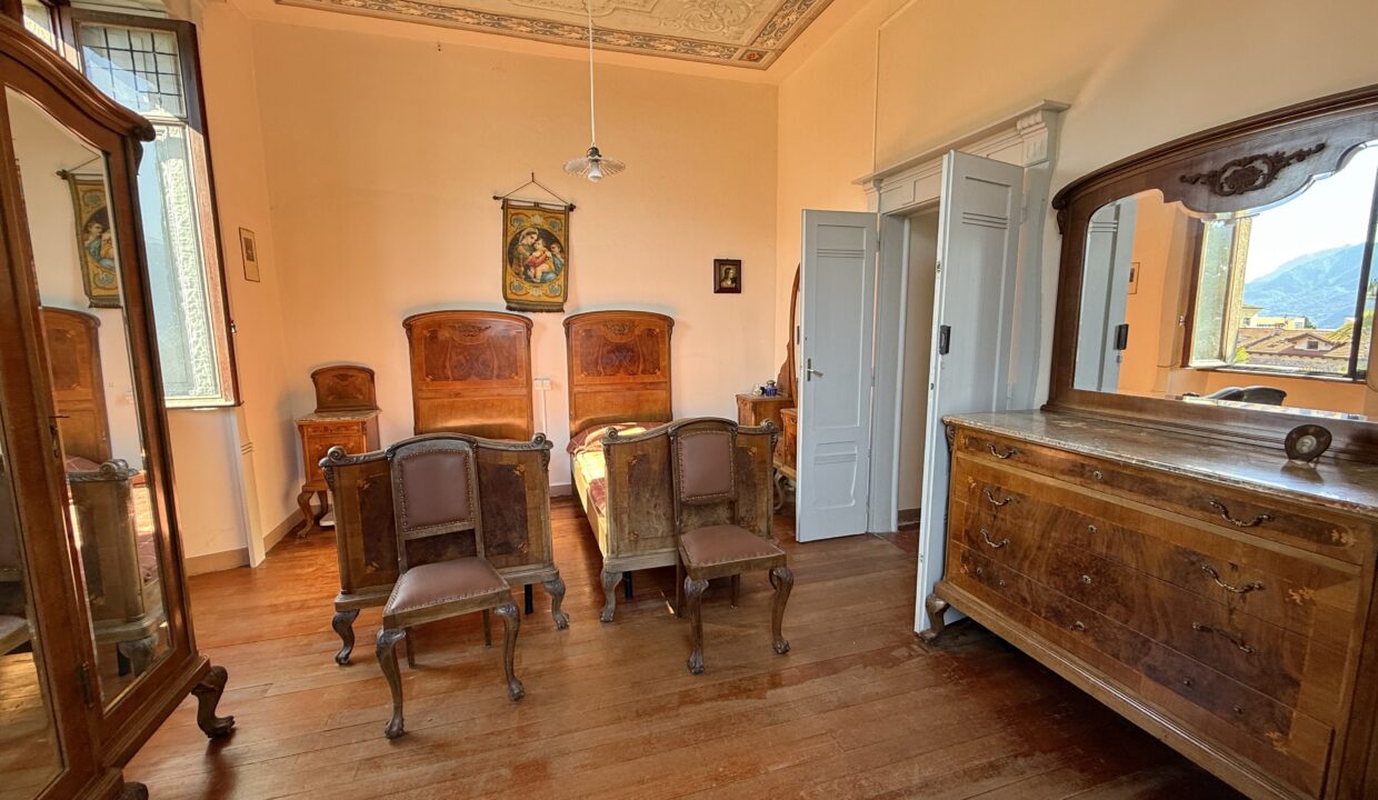 Menaggio Appartamento in Villa D'epoca con Posto auto 13