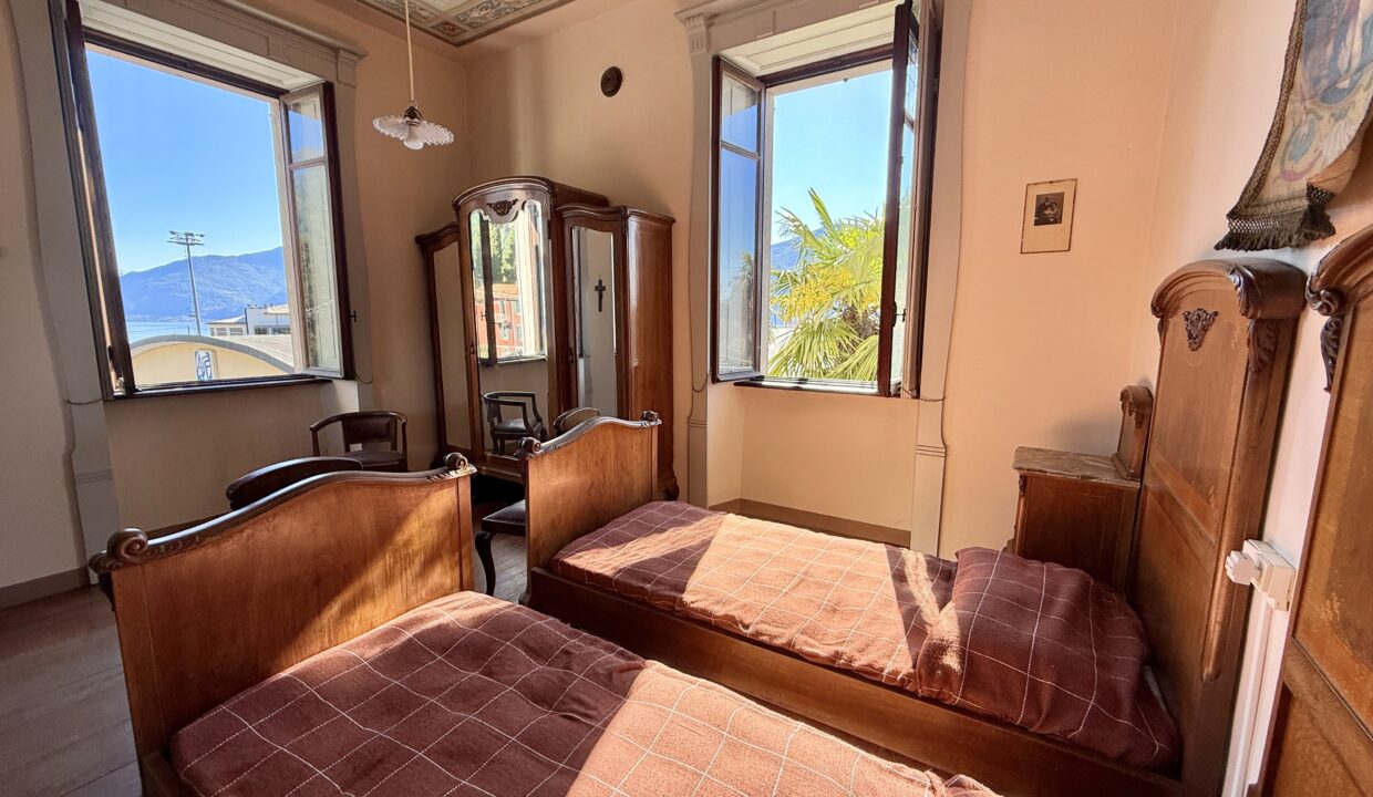 Menaggio Appartamento in Villa D'epoca con Posto auto 14