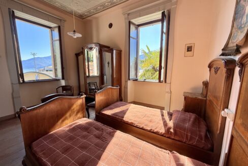 Menaggio Appartamento in Villa D'epoca con Posto auto 14