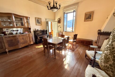 Menaggio Appartamento in Villa D'epoca con Posto auto 16