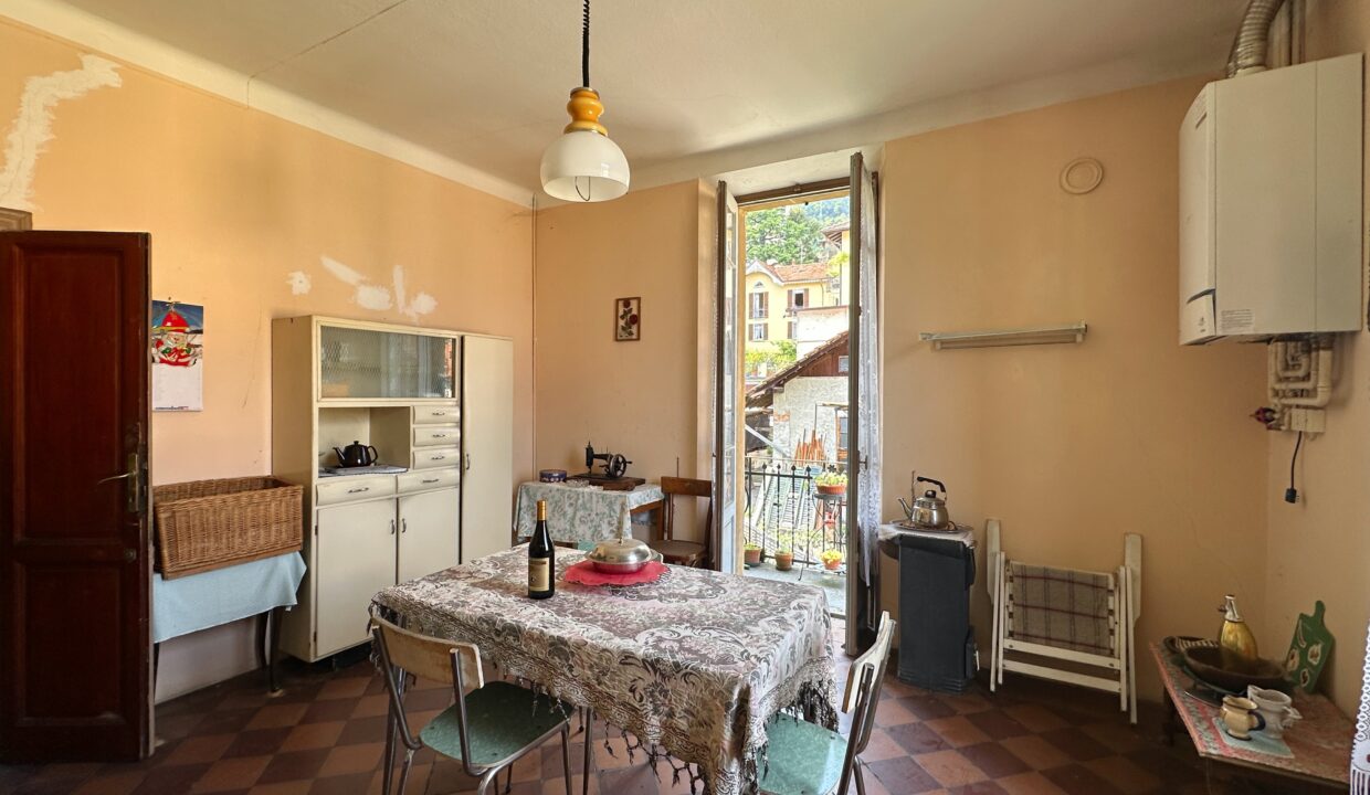 Mezzegra Appartamento con Giardino e Vista Lago 27