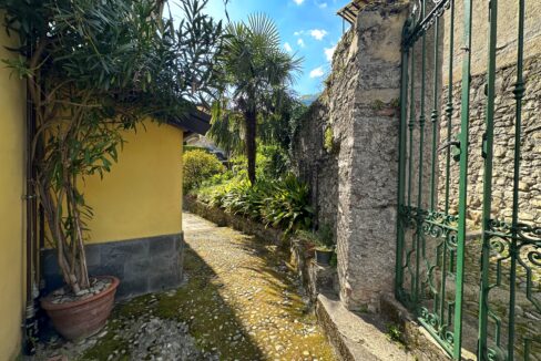 Mezzegra Appartamento con Giardino e Vista Lago 5