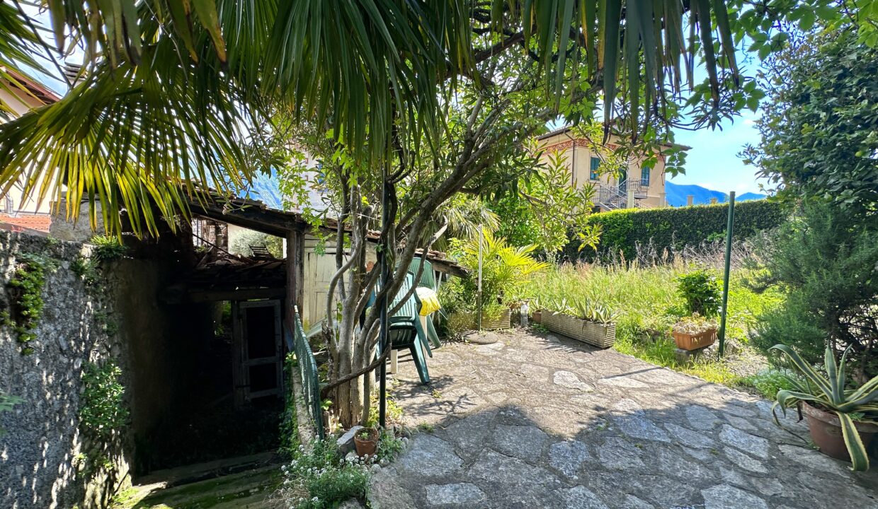 Mezzegra Appartamento con Giardino e Vista Lago 6