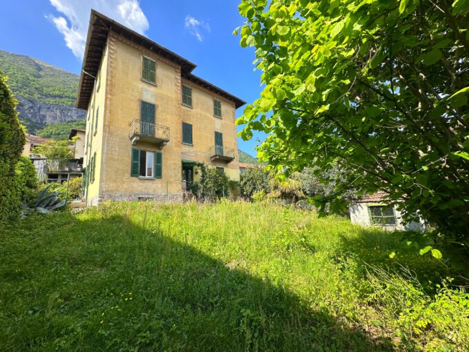 Mezzegra Appartamento con Giardino e Vista Lago esterno