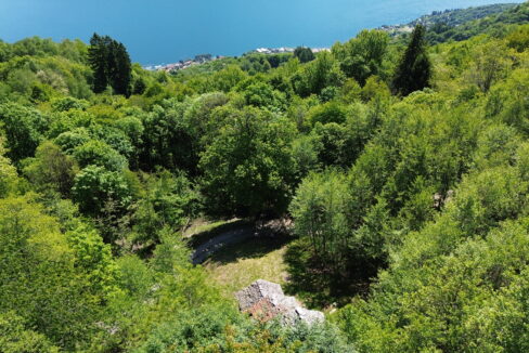 Pianello Rustico con Terreno