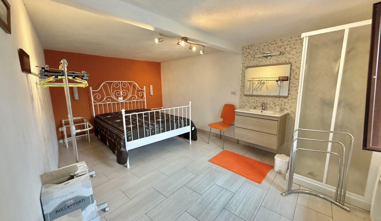 Plesio Porzione di Casa con Balcone e vista lago1