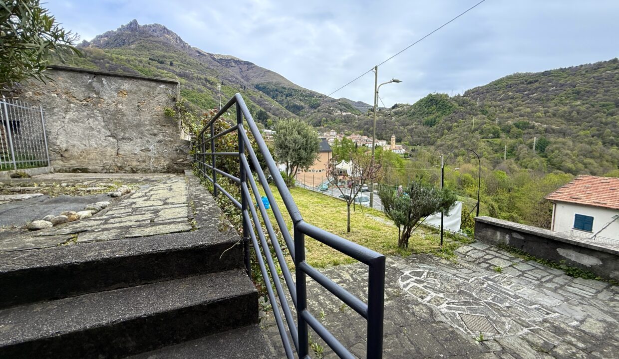 Plesio Porzione di Casa con Balcone e vista lago13