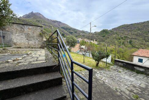 Plesio Porzione di Casa con Balcone e vista lago13
