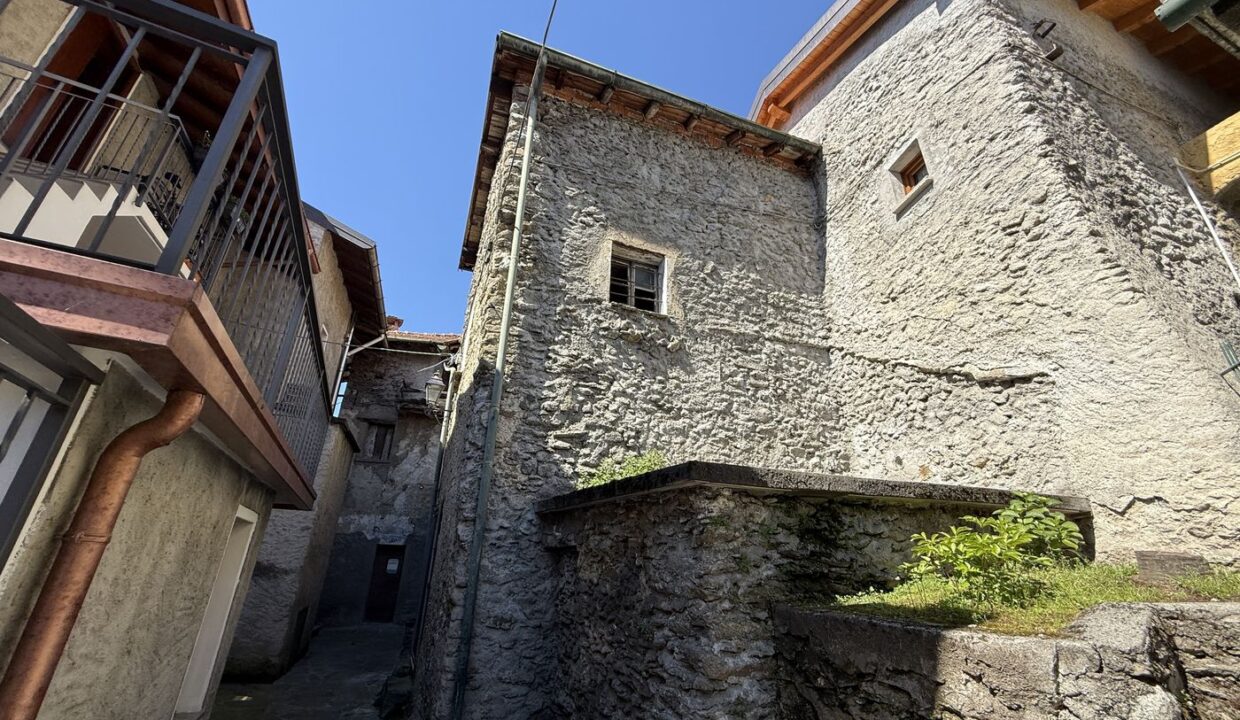 Rustico B