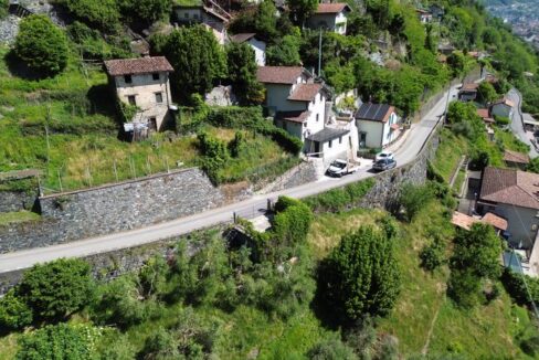Rustico da Ristrutturare Dongo con Terreno