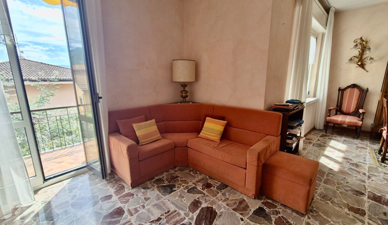 Appartamento Dervio con Balcone