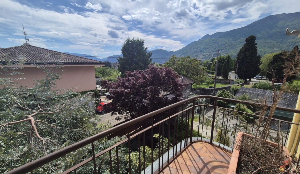 Appartamento Dervio con Balcone