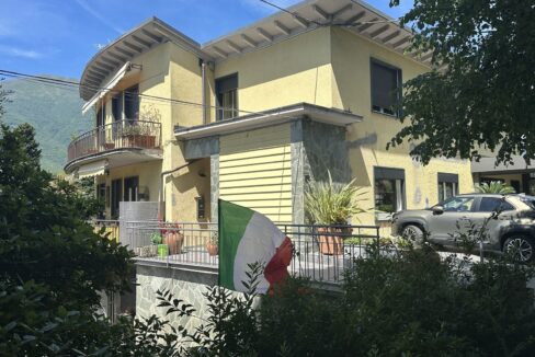 Appartamento Dervio con Balcone