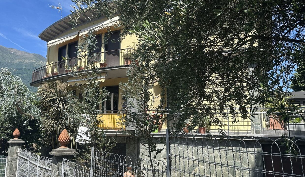 Appartamento Dervio con Balcone