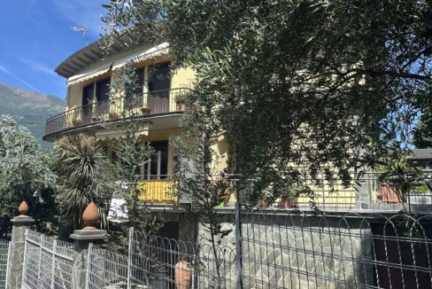 Appartamento Dervio con Balcone