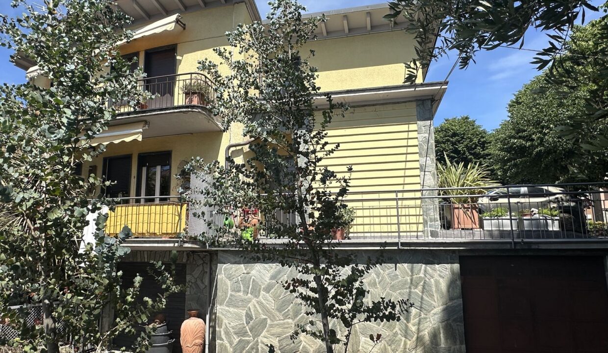 Appartamento Dervio con Balcone