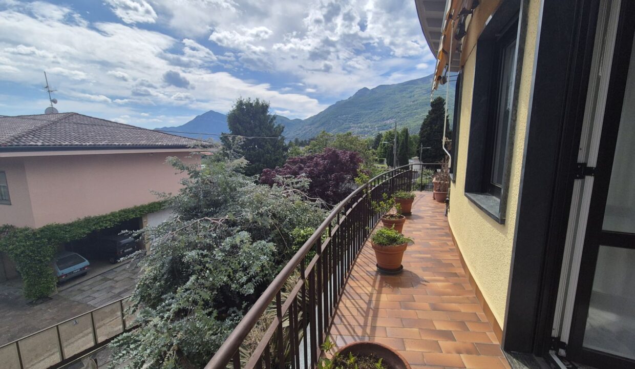 Appartamento Dervio con Balcone