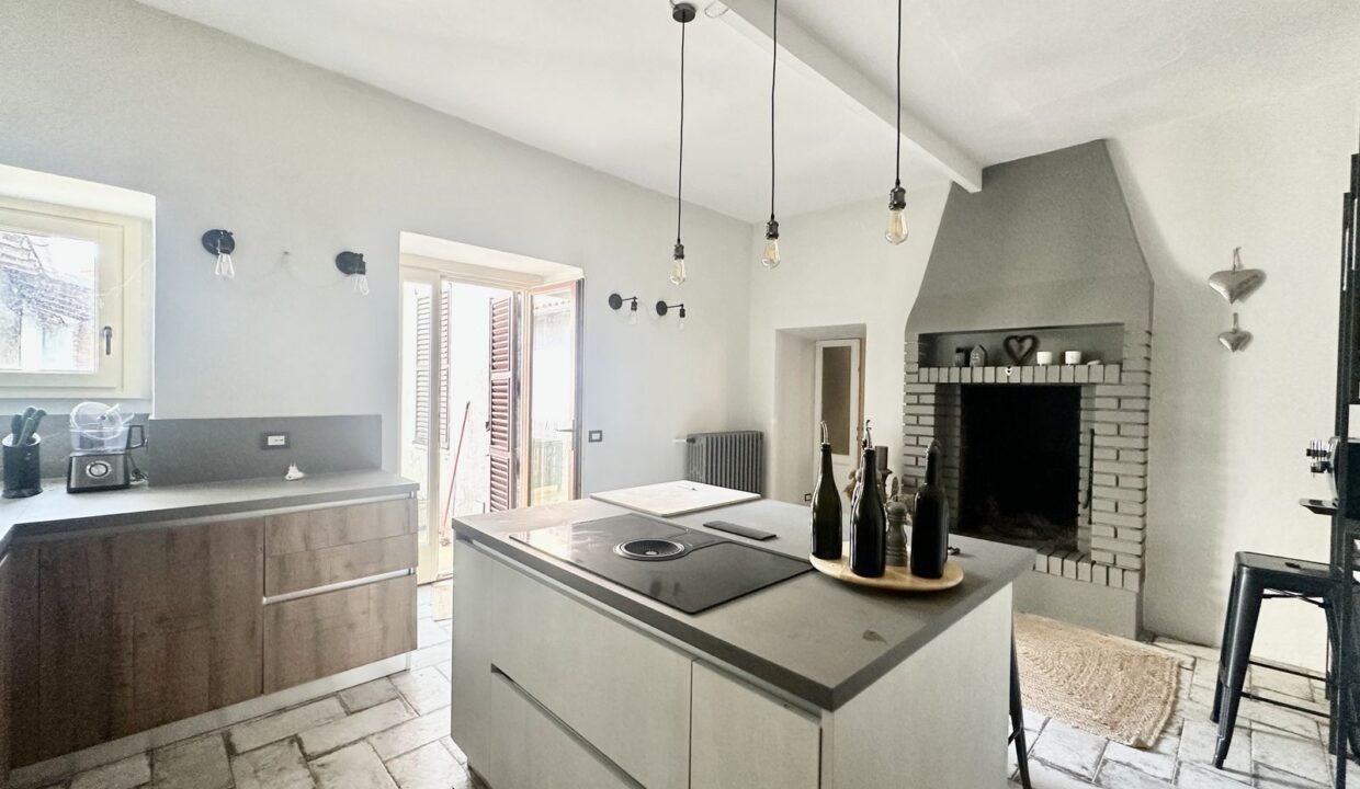 Dongo Appartamento con Terrazzo