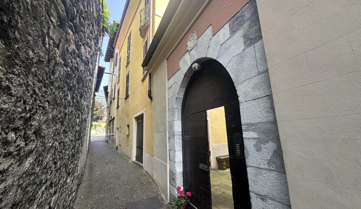 Dongo Appartamento con Terrazzo
