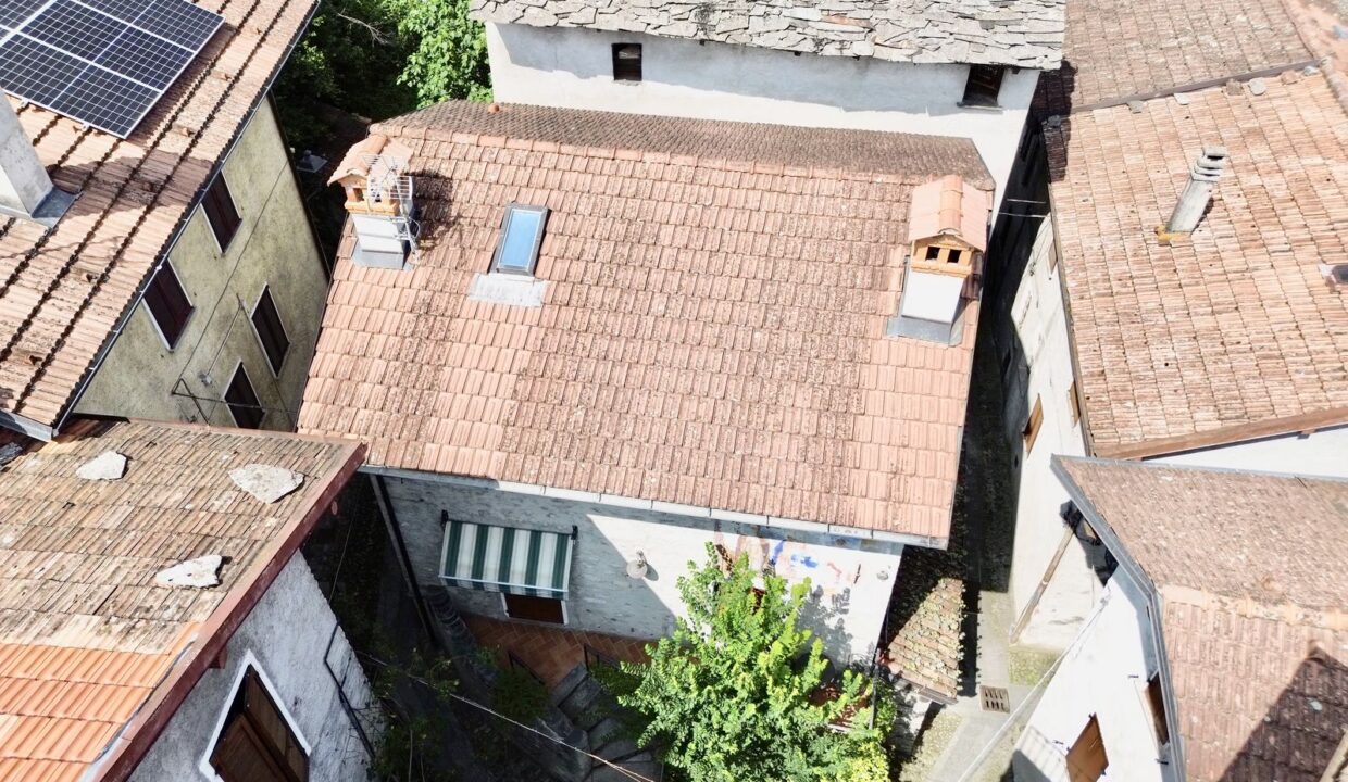 Casa Indipendente Gera Lario con Balcone