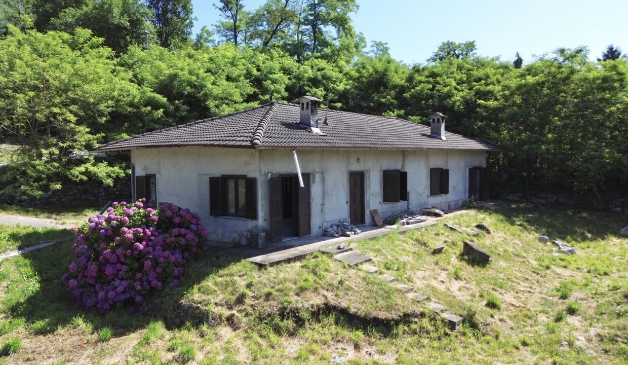 Casa Indipendente Gera Lario da ristrutturare