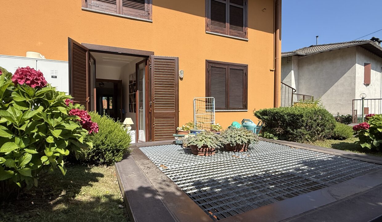 Lenno Appartamento con Terrazzo e Giardino 11