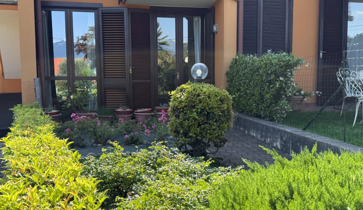 Lenno Appartamento con Terrazzo e Giardino 19