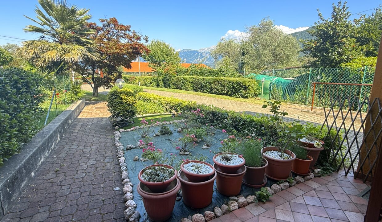 Lenno Appartamento con Terrazzo e Giardino 2