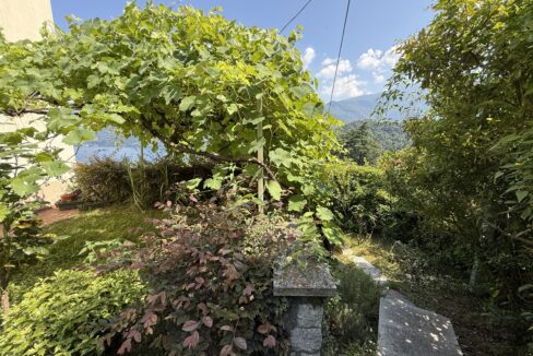 Mezzegra Appartamento con Giardino e Terrazzo 10