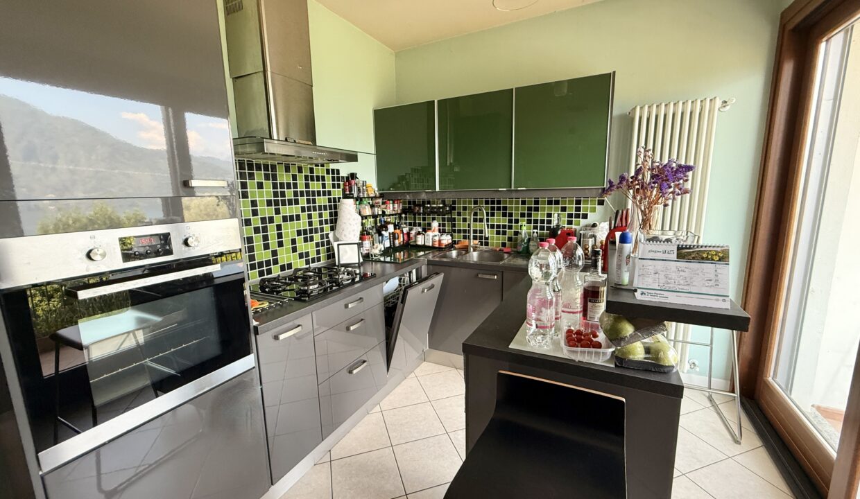 Mezzegra Appartamento con Giardino e Terrazzo 22