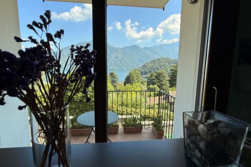 Mezzegra Appartamento con Giardino e Terrazzo 23